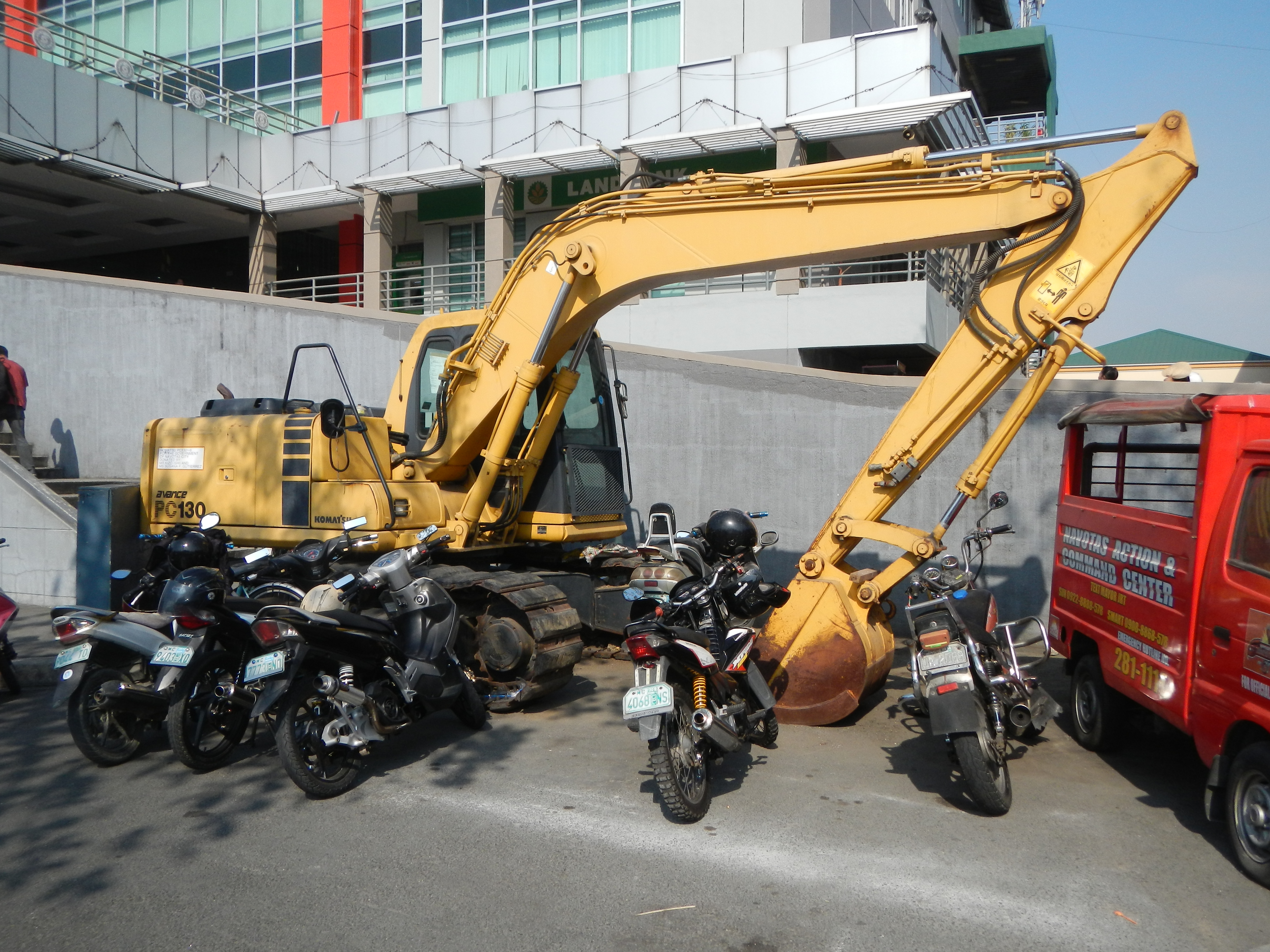 Komatsu Pc130